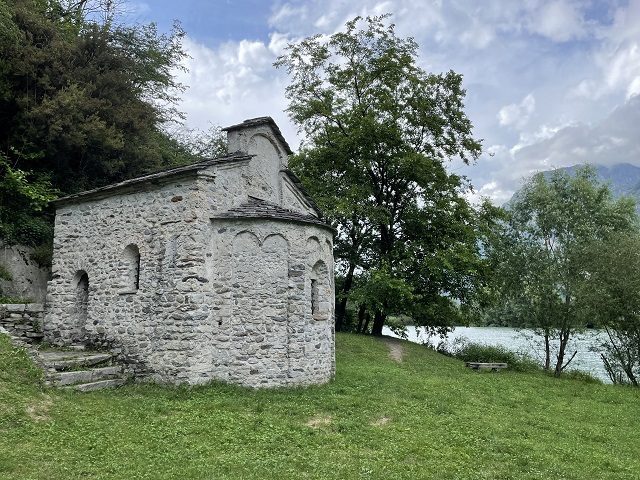 Tempietto di San Fedelino